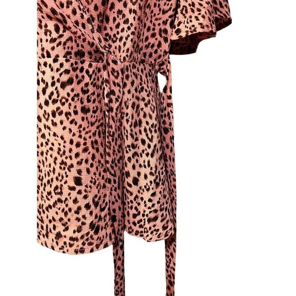 Francesca's Mi Ami Faux Wrap Peplum Blouse Small Animal Print Flutter S/S‎ NWT - Picture 6 of 12